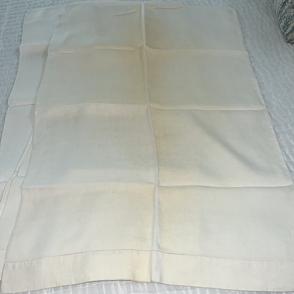 Vintage 100% Irish linen pillowcases w/Metered Edge - Picture 2 of 4
